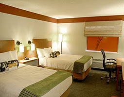 Travelodge By Wyndham Columbus State University Экстерьер фото